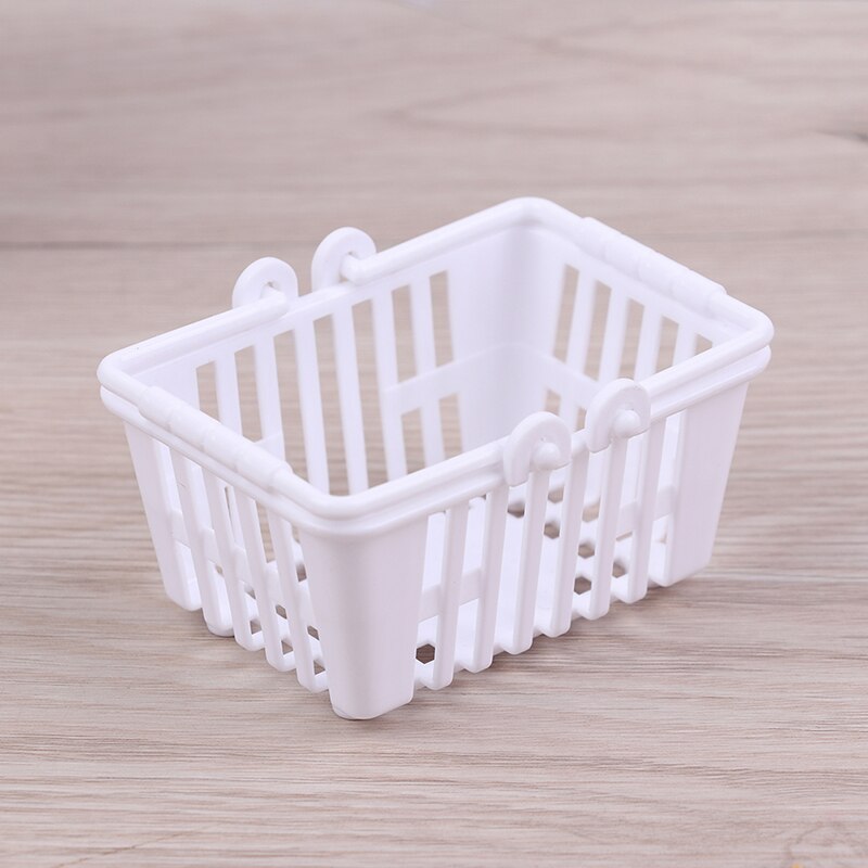 Hot sale Mini 1/12 Cute Dollhouse Rattan Iron Frame Frame Hand-woven Vegetable Food Storage Basket Dolls Miniature Decoration